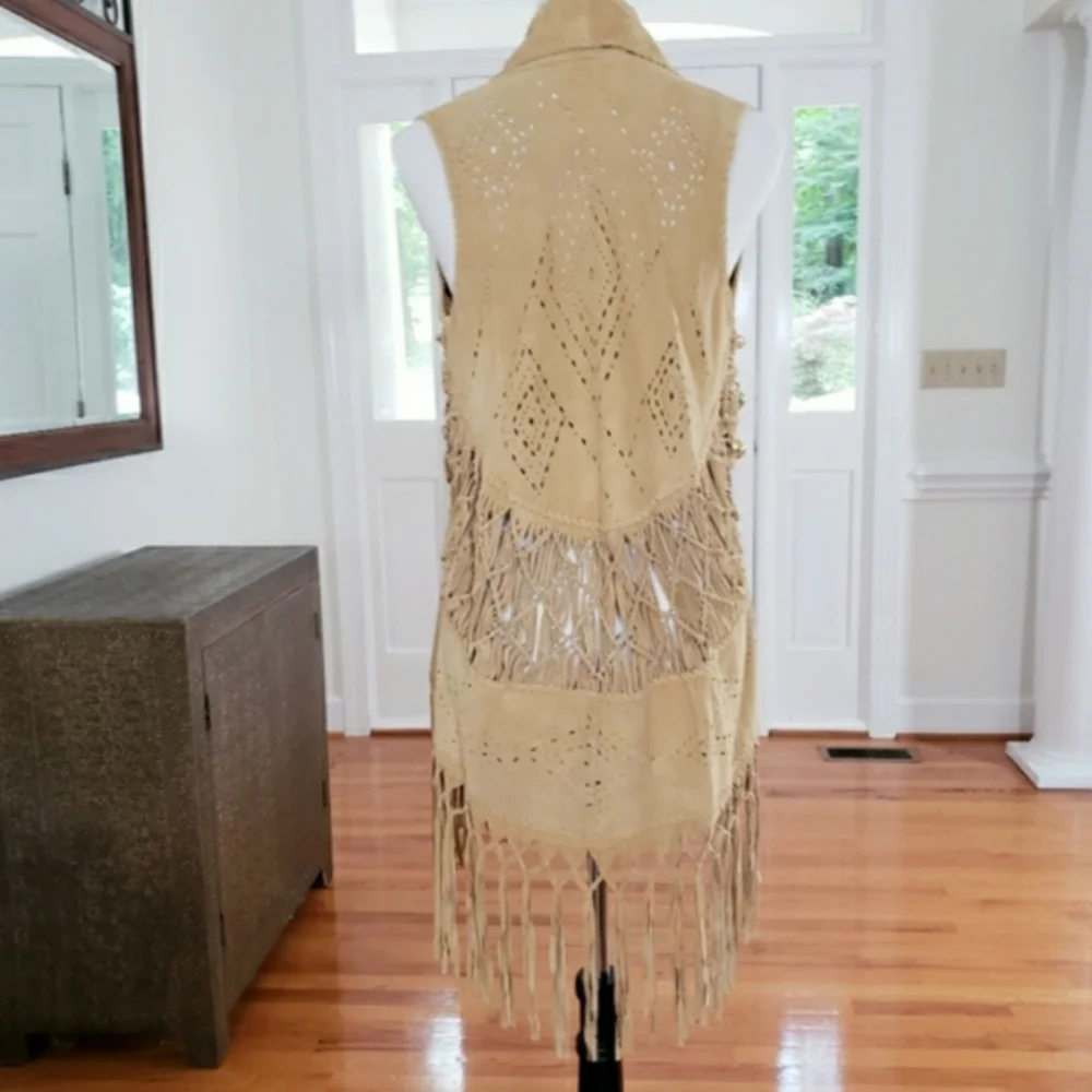 Mahiya Nomad Suede Fringe Vest Tan - Picture 7 of 17